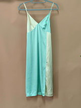 Gaun Piyama Sutera Ungu Lavender Tersuai dengan Celah untuk Wanita untuk Dijual Borong